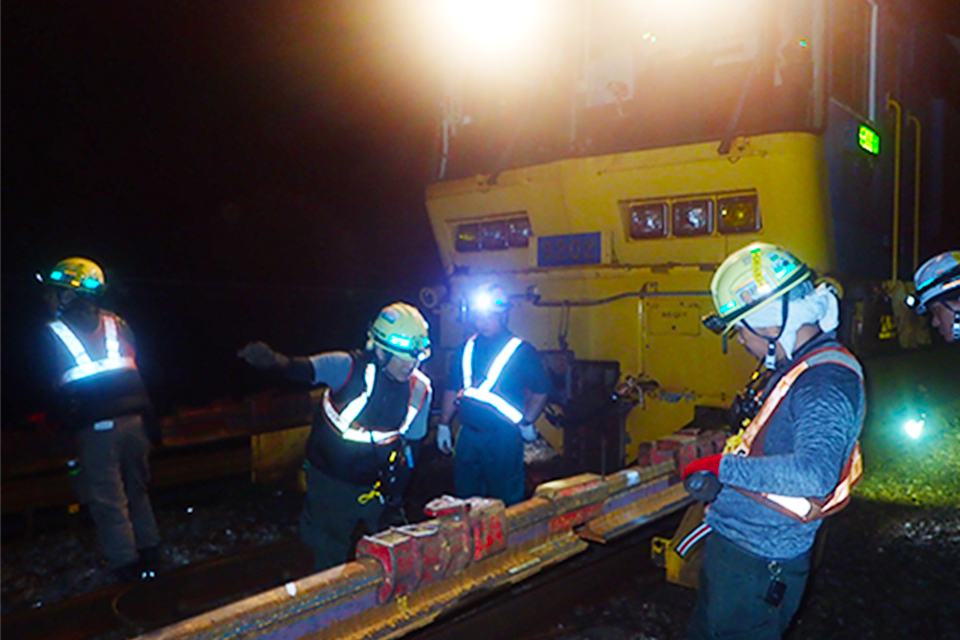 新幹線補修画像4